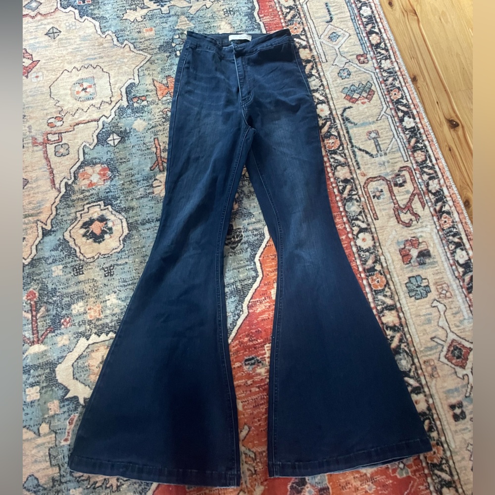 KanCan flare jean